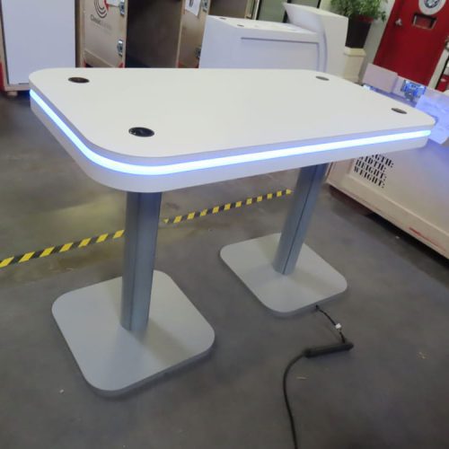 wireless charging kit counters tables workstations kiosks trade show house 793